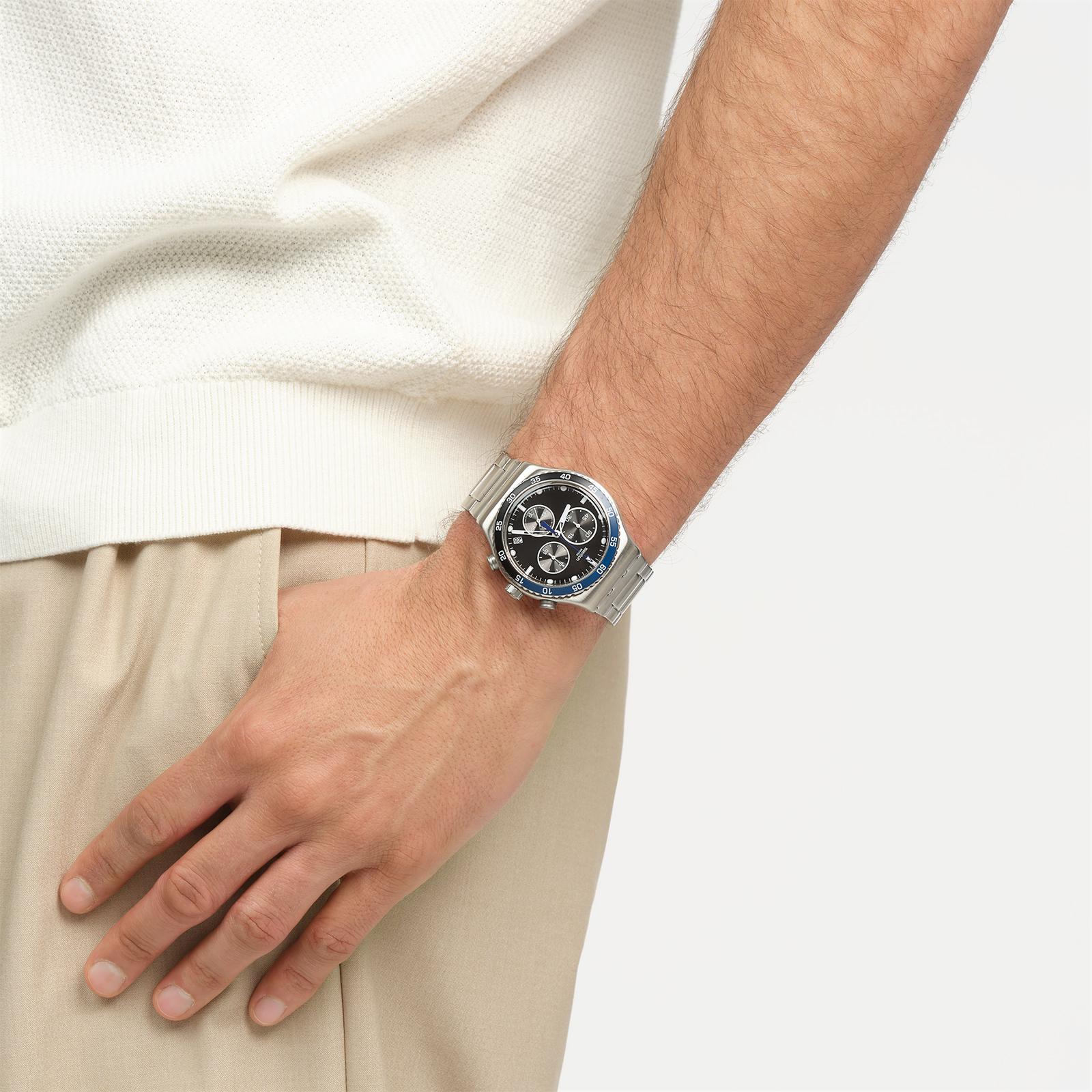 Reloj SWATCH DARK BLUE IRONY YVS507G Plateado