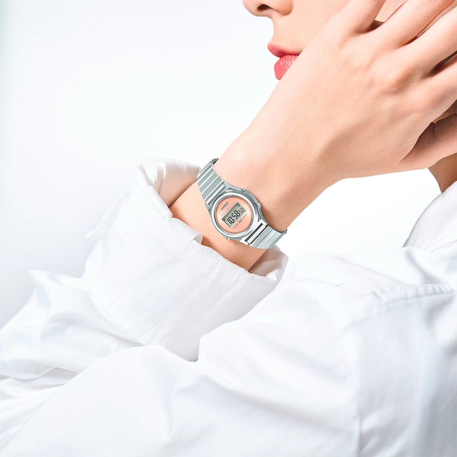 Reloj CASIO LA700WE-4A Resina/Cromado Mujer Plateado
