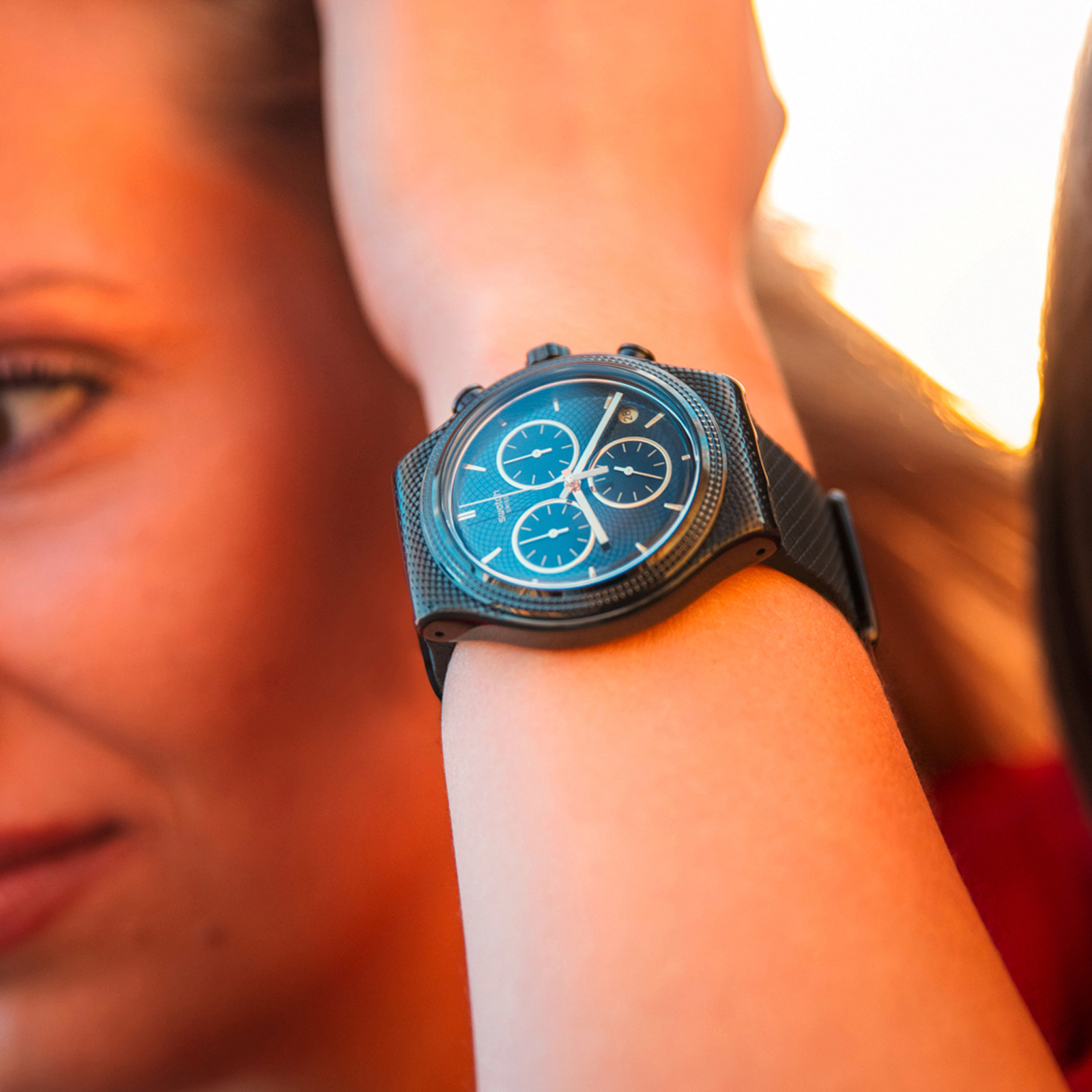 Reloj SWATCH CRAZY FOR PRECIOUS YVB408 Negro