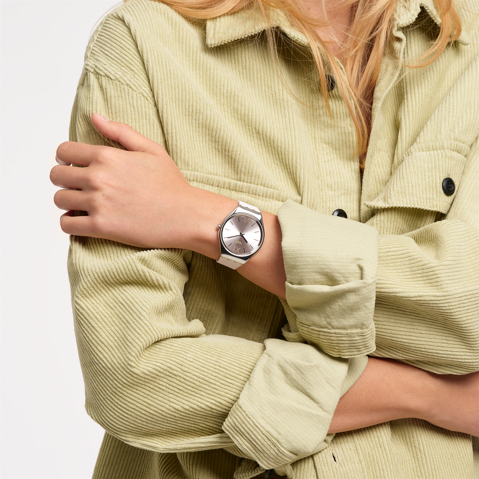 Reloj SWATCH SKIN LAVANDA SYXS124 Gris