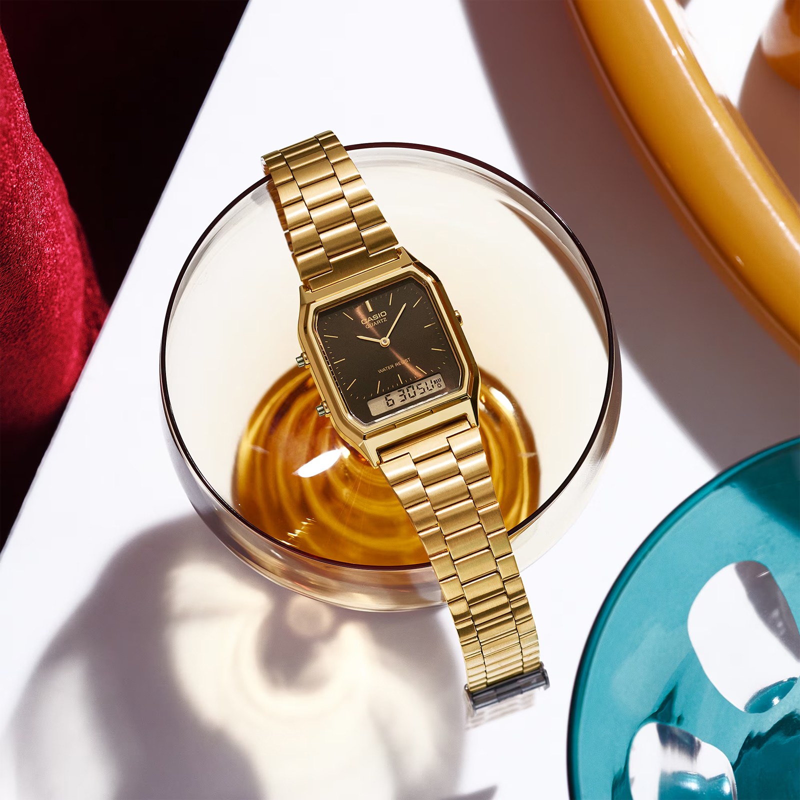 Reloj CASIO AQ-230GA-5A Acero Juvenil Dorado